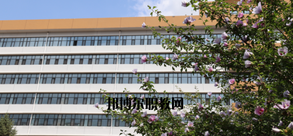 甘肅工業(yè)技師學(xué)院怎么樣、好不好