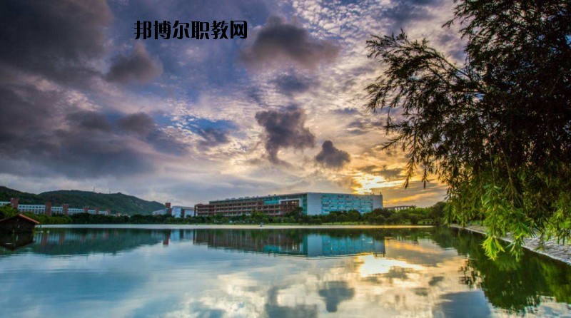 紅安職教中心怎么樣、好不好