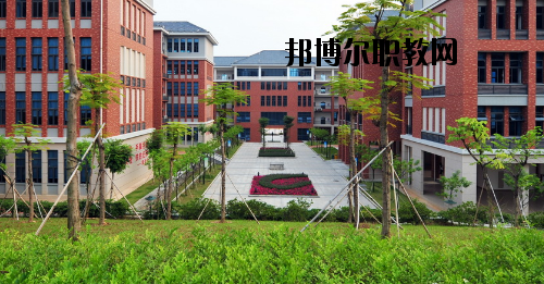 東莞輕工業(yè)學校2020年報名條件、招生要求、招生對象