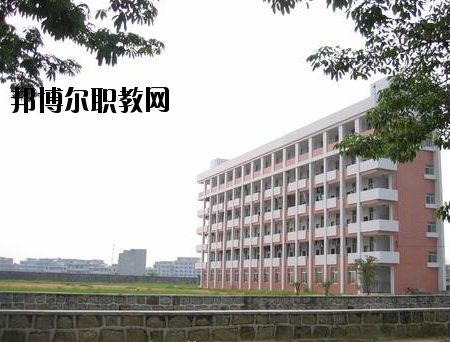 揭陽技工學(xué)校2020年報(bào)名條件、招生要求、招生對象