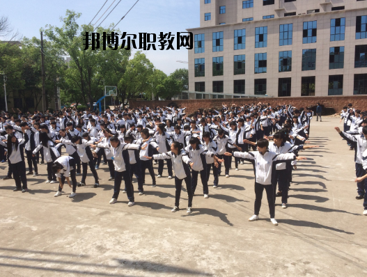 鷹潭工業(yè)中等專業(yè)學(xué)校2020年報(bào)名條件、招生要求、招生對象