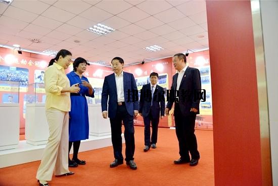 越西縣職業(yè)技術(shù)學(xué)校2020年招生辦聯(lián)系電話(huà)