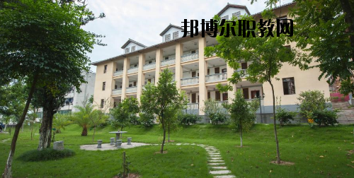梅州農(nóng)業(yè)學(xué)校2020年報(bào)名條件、招生要求、招生對(duì)象