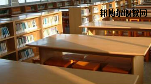 柳州工業(yè)職業(yè)技術(shù)學(xué)校2020年報(bào)名條件、招生要求、招生對(duì)象 