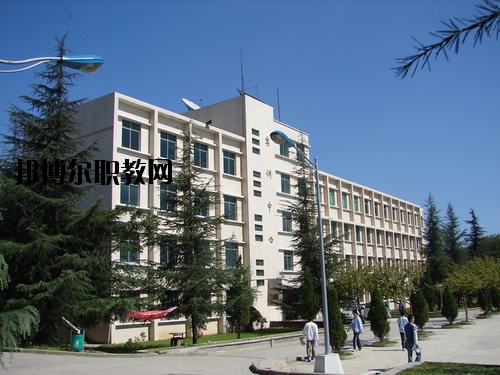 清鎮(zhèn)市衛(wèi)生職業(yè)技術學校2020年報名條件、招生要求、招生對象