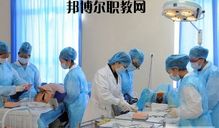四川成都衛(wèi)生學(xué)校2020年報(bào)名條件、招生要求、招生對象