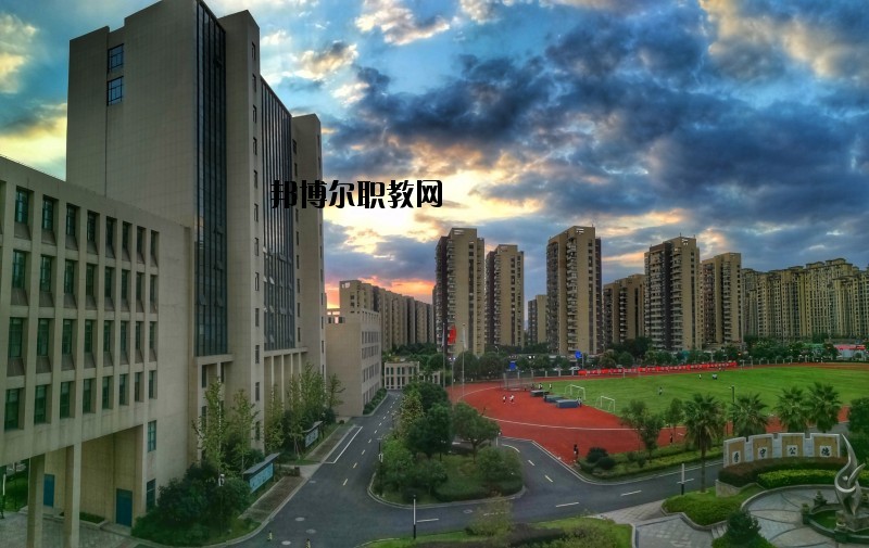永嘉縣四川中學(xué)2020年報(bào)名條件、招生要求、招生對象