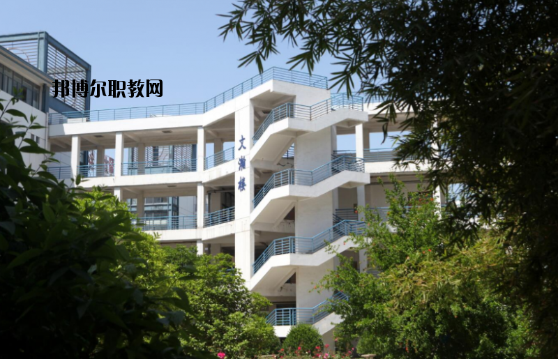 江蘇財經(jīng)職業(yè)技術(shù)學(xué)院2020年報名條件、招生要求、招生對象