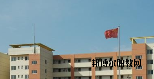承德華中管理中專學(xué)校2020年報名條件、招生要求、招生對象 