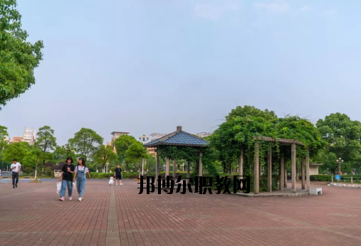 新余新興產(chǎn)業(yè)工程學(xué)校2020年招生辦聯(lián)系電話(huà)