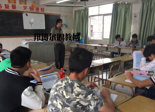 肇慶交通技工學校2020年報名條件、招生要求、招生對象