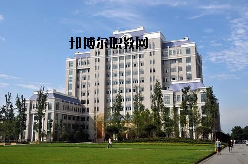 南充通信運(yùn)輸職業(yè)學(xué)校2020年報(bào)名條件、招生要求、招生對(duì)象