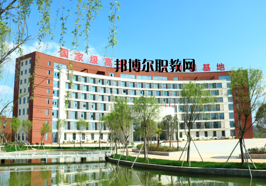寧都技工學(xué)校2020年報(bào)名條件、招生要求、招生對(duì)象