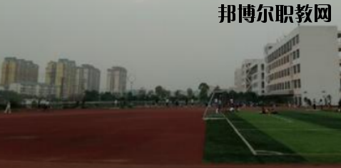 柳州鹿寨職業(yè)教育中心2020年報(bào)名條件、招生要求、招生對(duì)象