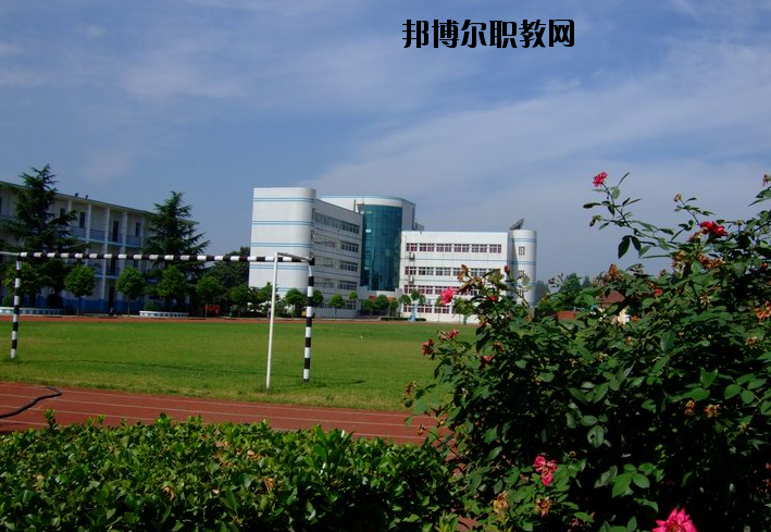 南陽建筑工程學(xué)校2021年報名條件、招生要求、招生對象