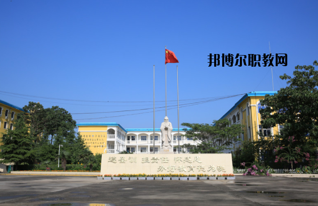 鄭州外資企業(yè)管理中等專業(yè)學校2021年報名條件、招生要求、招生對象