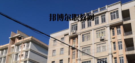 梧州服裝職業(yè)技術(shù)學(xué)校2020年報(bào)名條件、招生要求、招生對(duì)象 