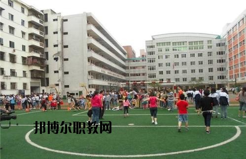 三臺縣文武職業(yè)技術(shù)學校2020年報名條件、招生要求、招生對象