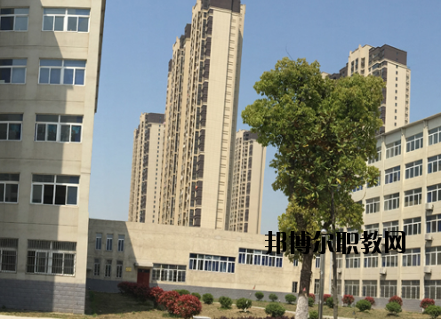 蕪湖財經(jīng)工業(yè)學校2020年報名條件、招生要求、招生對象