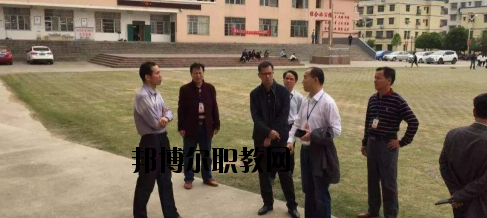 富川職業(yè)技術(shù)學(xué)校2020年報(bào)名條件、招生要求、招生對(duì)象 