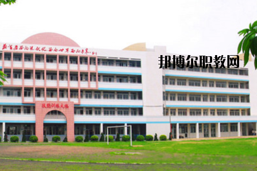 廣東輕工業(yè)技師學(xué)院學(xué)校怎么樣、好不好