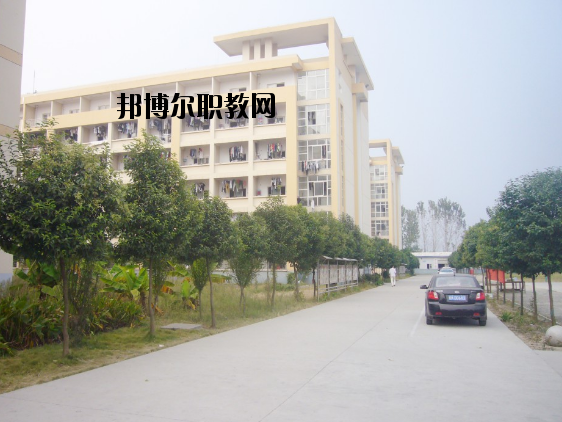 阜陽工商貿(mào)易學(xué)校怎么樣、好不好