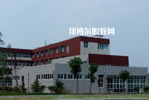 天長工業(yè)學(xué)校2020年報名條件、招生要求、招生對象