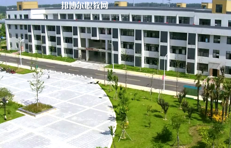 蚌埠工藝美術(shù)學校2020年招生辦聯(lián)系電話