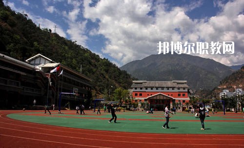 四川石棉職業(yè)高級(jí)中學(xué)2020年報(bào)名條件、招生要求、招生對(duì)象