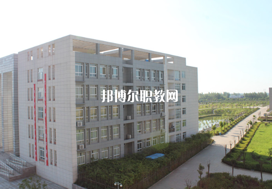 安徽六安技師學(xué)院2020年報名條件、招生要求、招生對象
