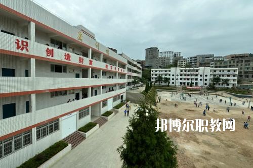平昌縣職業(yè)中學(xué)2020年報(bào)名條件、招生要求、招生對(duì)象