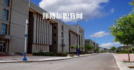 金昌市理工中等專業(yè)學(xué)校2020年報名條件、招生要求、招生對象