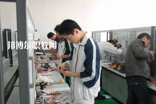 蓬安縣濟渡職業(yè)中學2020年報名條件、招生要求、招生對象