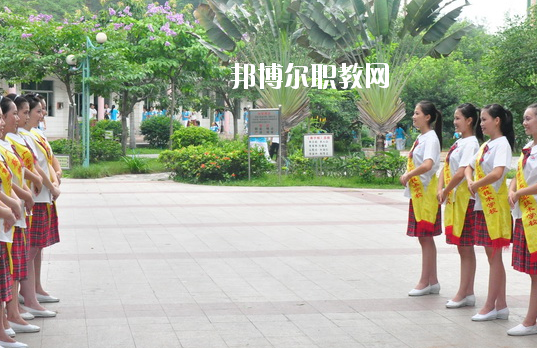 廣東黃埔衛(wèi)生職業(yè)技術(shù)學(xué)校2020年報名條件、招生要求、招生對象