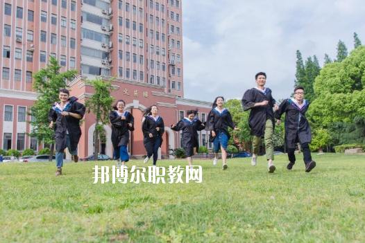 深圳市新鵬職業(yè)高級(jí)中學(xué)020年報(bào)名條件、招生要求、招生對(duì)象