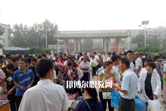 青縣職業(yè)技術(shù)教育中心2020年報(bào)名條件、招生要求、招生對(duì)象