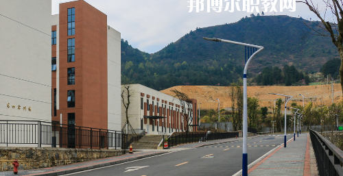 貴州建設(shè)職業(yè)技術(shù)學(xué)院中職部2020年報(bào)名條件、招生要求、招生對(duì)象