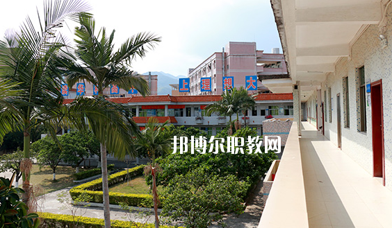 惠州華科職業(yè)高級中學怎么樣、好不好