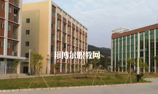 龍門縣職業(yè)技術(shù)學(xué)校2020年報(bào)名條件、招生要求、招生對象