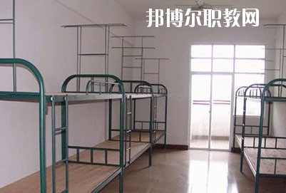 西華縣第一職業(yè)中等專(zhuān)業(yè)學(xué)校2021年宿舍條件