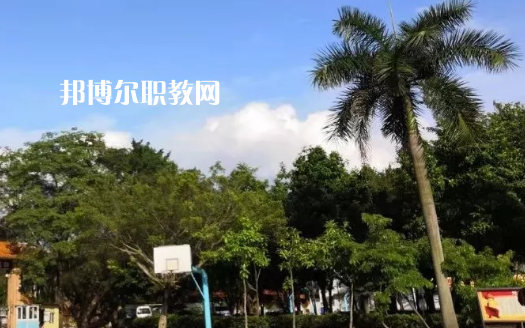 佛山騰飛技工學(xué)校2021年報名條件、招生要求、招生對象