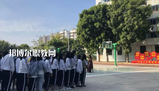 汕頭光明理工職業(yè)技術學校2021年報名條件、招生要求、招生對象