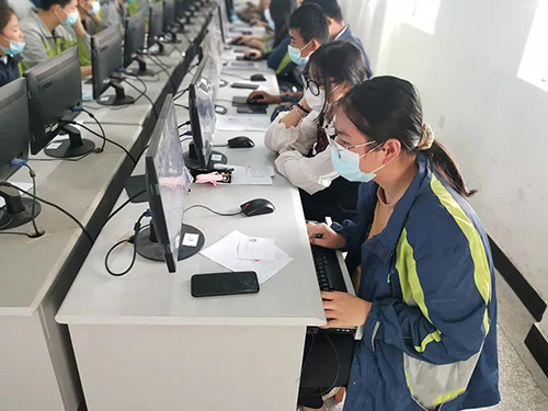 江蘇省金山中等專業(yè)學校2021年報名條件、招生要求、招生對象