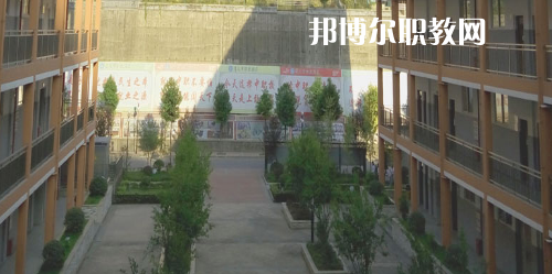 遵義市紅花崗區(qū)經(jīng)濟(jì)職業(yè)技術(shù)學(xué)校2021年報(bào)名條件、招生要求、招生對(duì)象