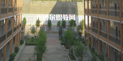 遵義市紅花崗區(qū)經(jīng)濟(jì)職業(yè)技術(shù)學(xué)校怎么樣、好不好
