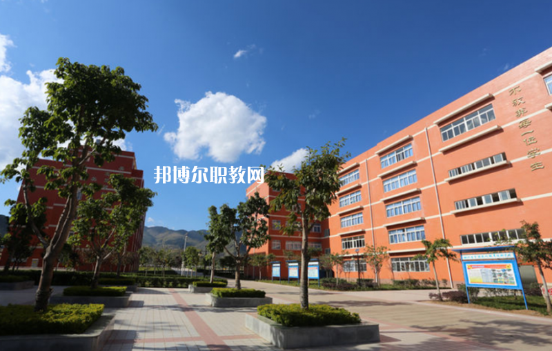 重慶2021年中專學(xué)校分數(shù)線