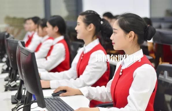 云龍縣民族職業(yè)高級中學(xué)2021年報(bào)名條件、招生要求、招生對象