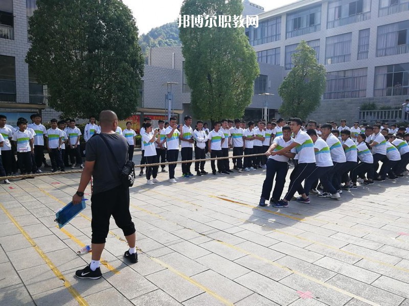臨滄財(cái)貿(mào)學(xué)校2021年報(bào)名條件、招生要求、招生對(duì)象