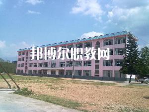 耿馬縣職教中心2021年報(bào)名條件、招生要求、招生對(duì)象