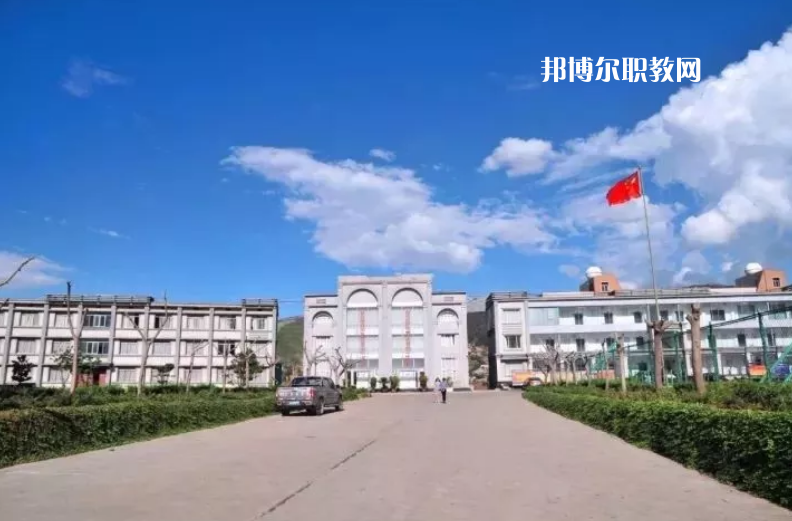 紅河財(cái)經(jīng)學(xué)校2021年報(bào)名條件、招生要求、招生對(duì)象